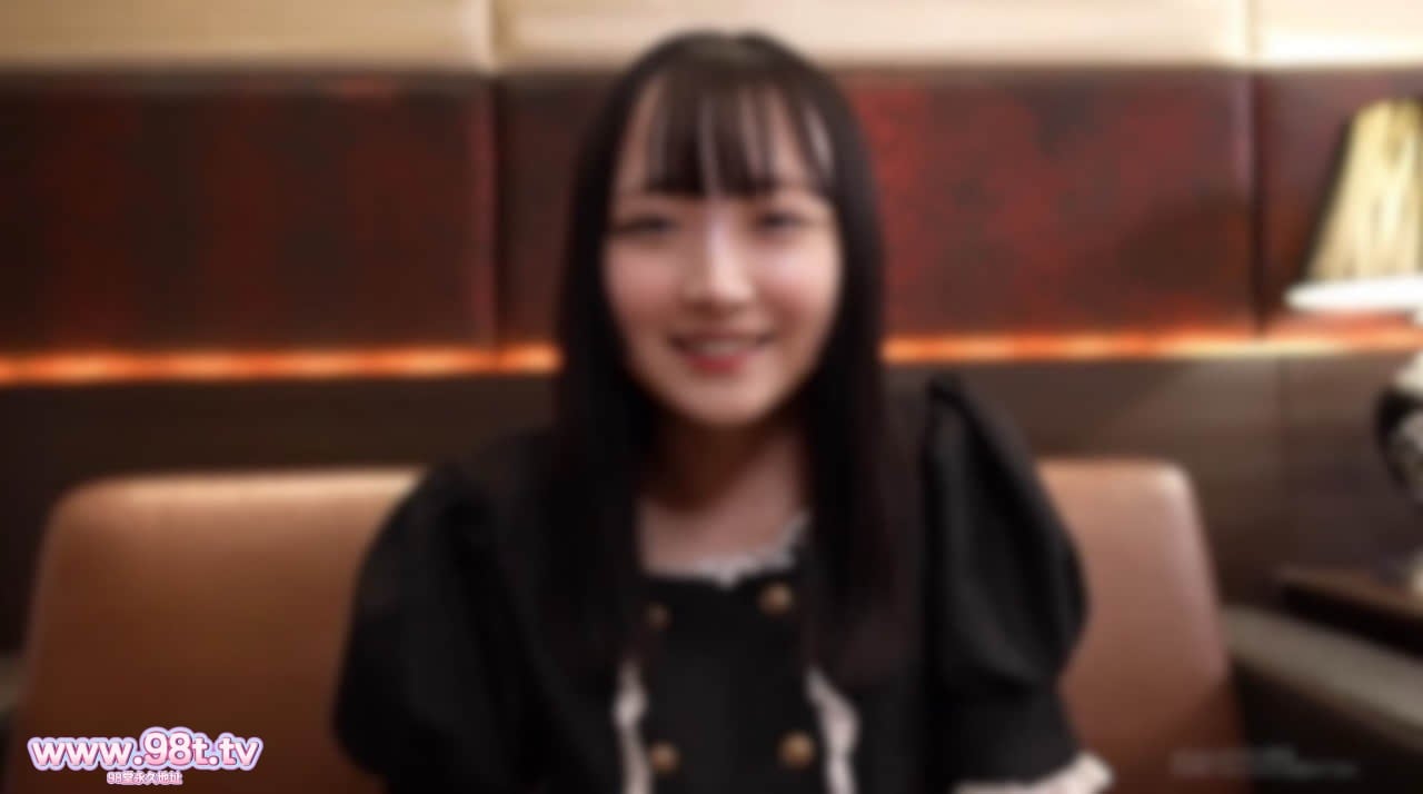 FC2PPV-4739587- 【初撮り】【半外半中】コンカフェで働く不思議ちゃんは好きの感度良好